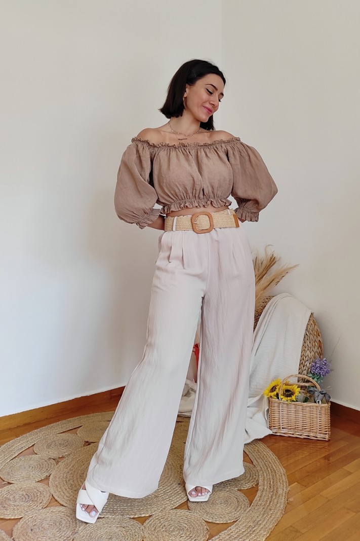 Belted trousers with pockets