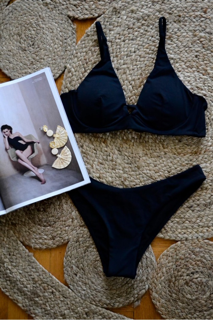 Ocean bikini set in black Ocean bikini set in black