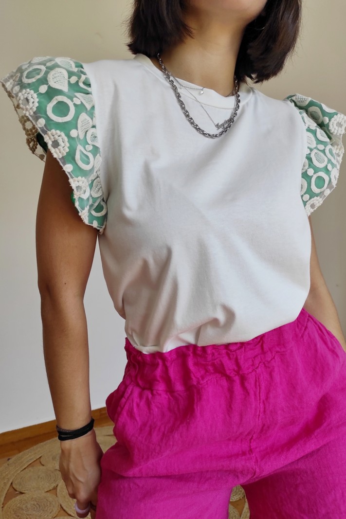 Tee with ruffle details