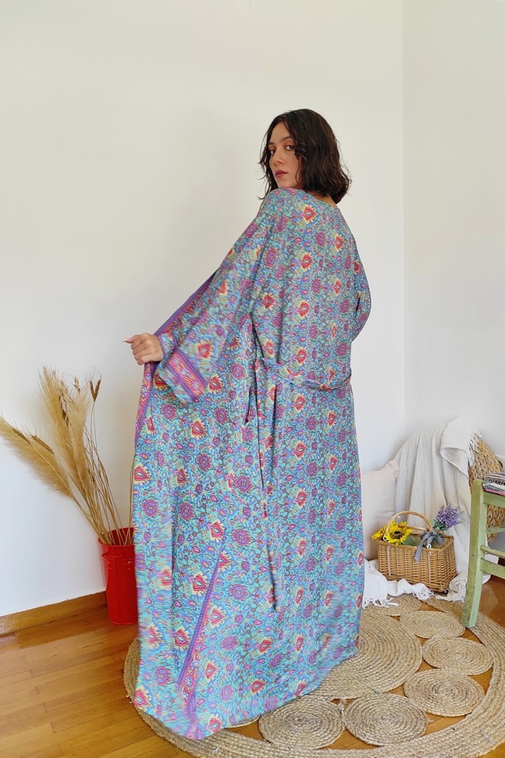 Polyaigos silky kimono